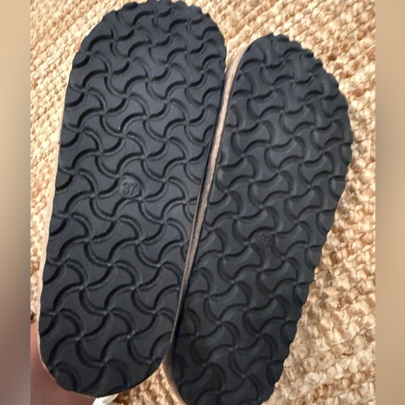 Suede clogs - Picture 2 of 3